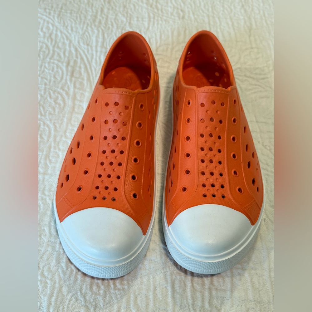 Crane Aldi slip on lightweight shoes Womens 7 8 orange